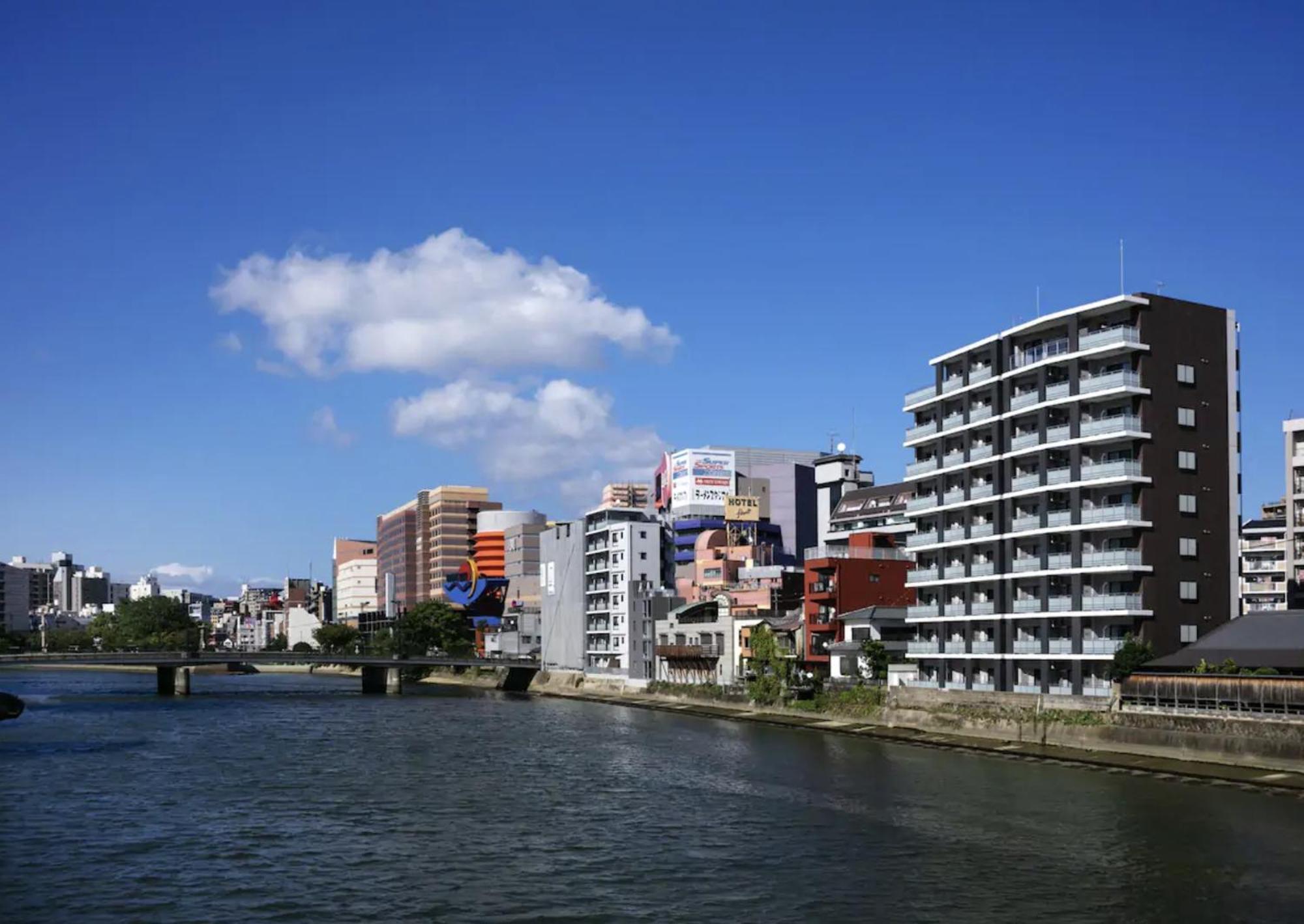 Apartment Legatio Hakata *